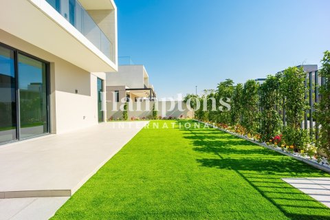 Villa en Arabian Ranches 3, Dubai, 4 dormitorios, 455.99951102 m², № 95284 - foto 12