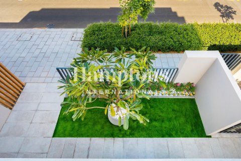 Villa en Arabian Ranches 3, Dubai, 4 dormitorios, 455.99951102 m², № 95284 - foto 16