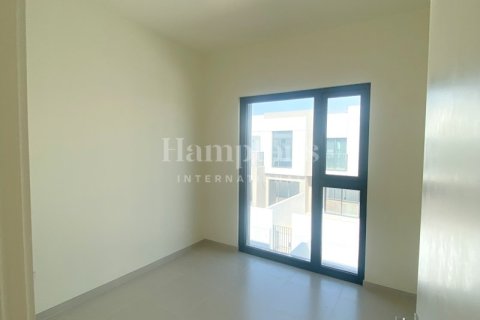 Townhouse in Dubai South (Dubai World Central), Dubai 3 bedrooms, 144.31923632 sq.m. № 95291 - photo 18