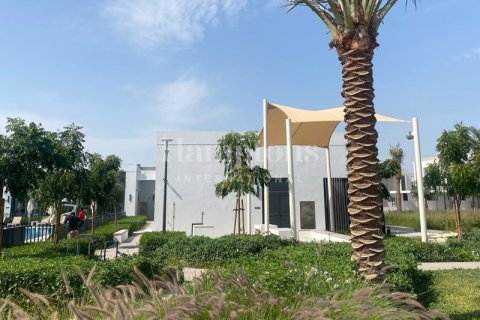 Townhouse in Dubai South (Dubai World Central), Dubai 3 bedrooms, 144.31923632 sq.m. № 95291 - photo 16