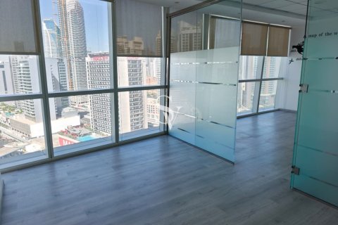 Снять в аренду офис в B2B Tower, Бизнес-Бэй, Дубай: 54м², № 111187 - фото 4