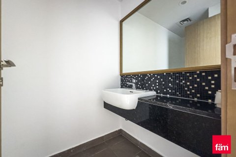 Villa en Dubai, 3 dormitorios, 274.4 m², № 23868 - foto 24