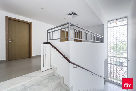 Villa en Dubai, 3 dormitorios, 274.4 m², № 23868 - foto 17