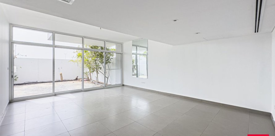 Villa en Dubai, 3 dormitorios, 274.4 m², № 23868