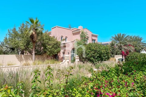 Villa in Arabian Ranches, Dubai 5 bedrooms, 424 sq.m. № 22002 - photo 20