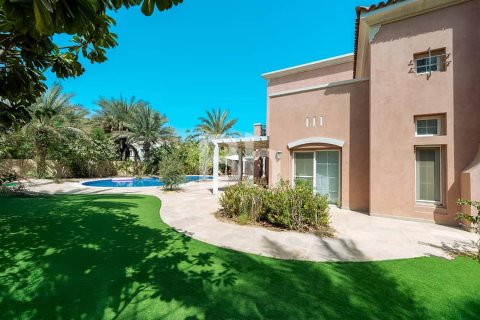 Villa in Arabian Ranches, Dubai 5 bedrooms, 424 sq.m. № 22002 - photo 13