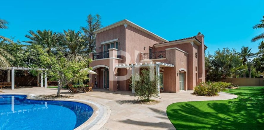Villa in Arabian Ranches, Dubai 5 bedrooms, 424 sq.m. № 22002