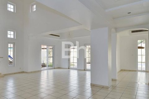 Villa in Arabian Ranches, Dubai 5 bedrooms, 424 sq.m. № 22002 - photo 3