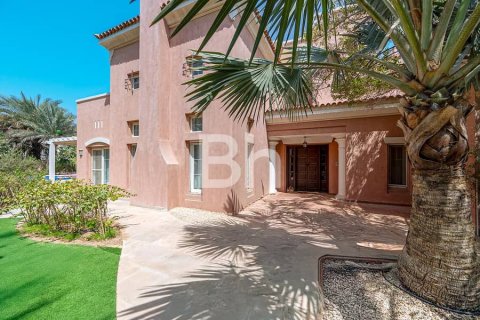 Villa in Arabian Ranches, Dubai 5 bedrooms, 424 sq.m. № 22002 - photo 19