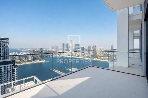 Apartment in EMAAR Beachfront, Dubai Harbour, Dubai 4 bedrooms, 286.51 sq.m. № 128546