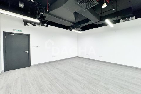 Снять в аренду офис в B2B Tower, Бизнес-Бэй, Дубай: 1 комната, 49.3м², № 6447 - фото 2