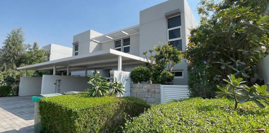 Таунхаус в Дубае, 3 спальни, 287.6м², № 14239