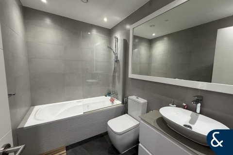 Купить квартиру в Даунтаун Дубай (Даунтаун Бурдж Дубай), Дубай: 3 спальни, 195м², № 75260 - фото 10