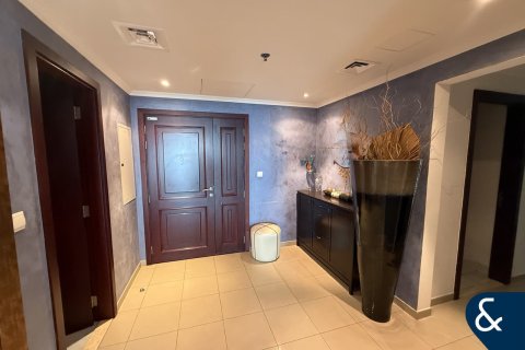 Apartment in Emirates Crown, Dubai Marina, Dubai 3 bedrooms, 361 sq.m. № 75256 - photo 5