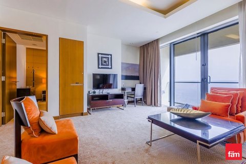 Снять в аренду квартиру в Даунтаун Дубай (Даунтаун Бурдж Дубай), Дубай: 1 спальня, 71.3м², № 90477 - фото 2