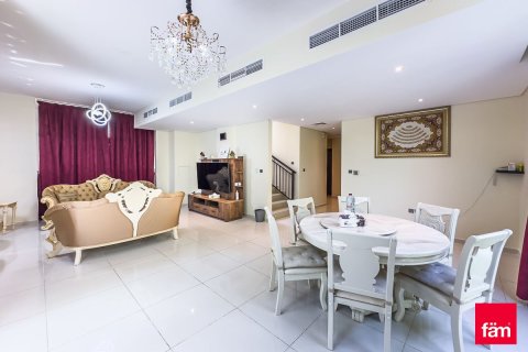 Villa en Dubai, 6 dormitorios, 322 m², № 55146 - foto 5