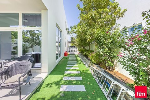 Villa en Dubai, 6 dormitorios, 322 m², № 55146 - foto 15