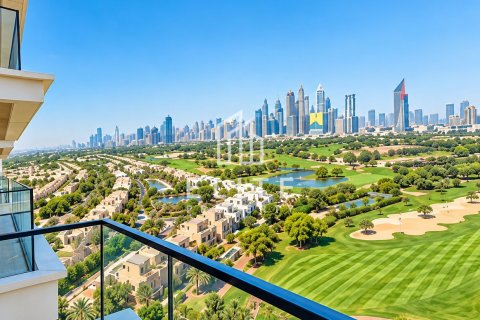 Apartment in Dubai 3 bedrooms, 177 sq.m. № 142410 - photo 2