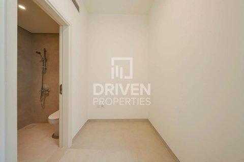Townhouse in The Valley, Dubai 4 bedrooms, 258.08 sq.m. № 127659 - photo 16