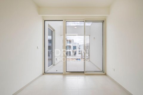 Townhouse in The Valley, Dubai 4 bedrooms, 258.08 sq.m. № 127659 - photo 19