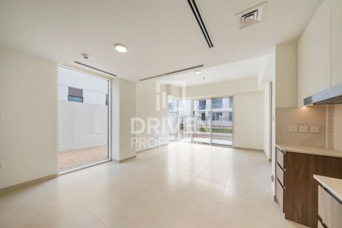 Townhouse in The Valley, Dubai 4 bedrooms, 258.08 sq.m. № 127659 - photo 9