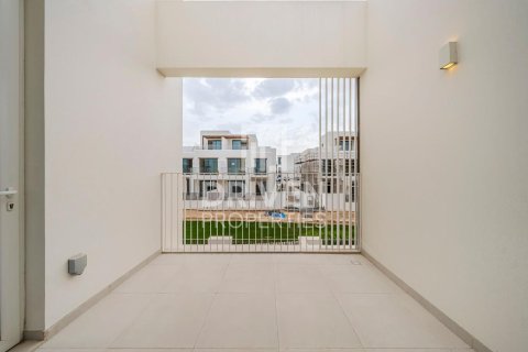 Townhouse in The Valley, Dubai 4 bedrooms, 258.08 sq.m. № 127659 - photo 15
