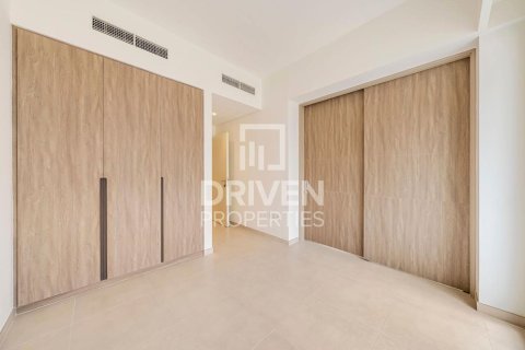 Townhouse in The Valley, Dubai 4 bedrooms, 258.08 sq.m. № 127659 - photo 14