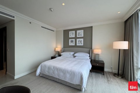 Снять в аренду квартиру в Даунтаун Дубай (Даунтаун Бурдж Дубай), Дубай: 2 спальни, 125.9м², № 64168 - фото 4