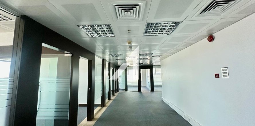 Office in Dubai 186.1 sq.m. № 55510
