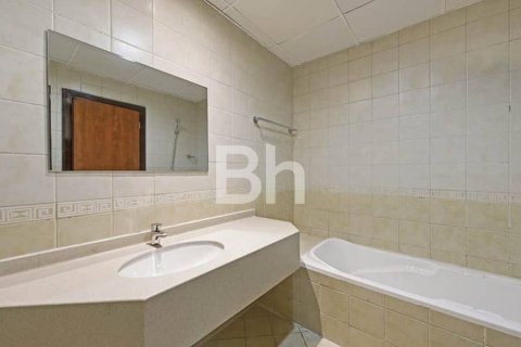 Купить квартиру в Dubai Sports City, Дубай: 2 спальни, 132м², № 57170 - фото 18