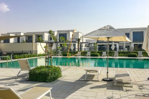 Villa in Dubai Hills Estate, Dubai 3 bedrooms, 196 sq.m. № 110714