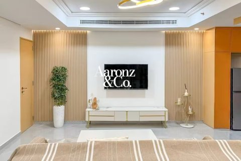Appartement à Jumeirah Lake Towers, Dubai, 1 chambre, 77 m², № 110705 - photo 1