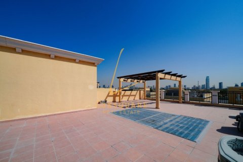 Villa in Jumeirah Park, Dubai 4 bedrooms, 511 sq.m. № 110717 - photo 11