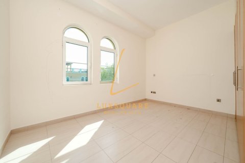 Villa in Jumeirah Park, Dubai 4 bedrooms, 511 sq.m. № 110717 - photo 22