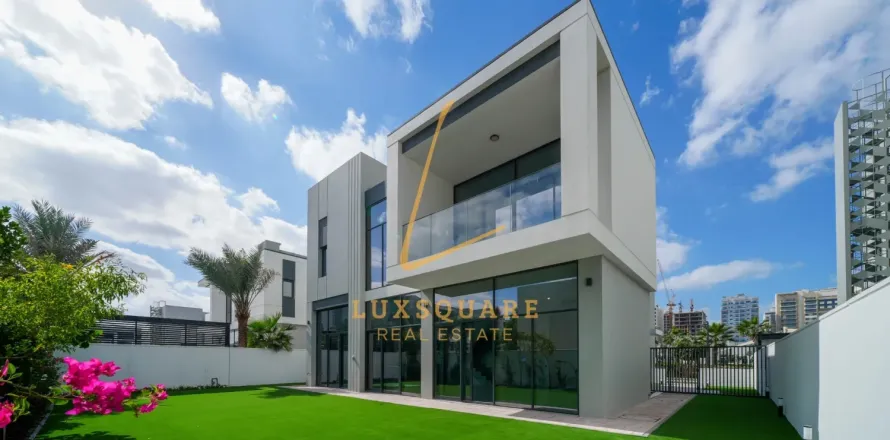 Villa in Murooj Al Furjan, Al Furjan, Dubai 5 bedrooms, 570 sq.m. № 110716