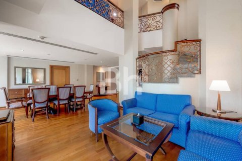 Hotel Apartment in Dubai 3 bedrooms, 255 sq.m. № 24006 - photo 1