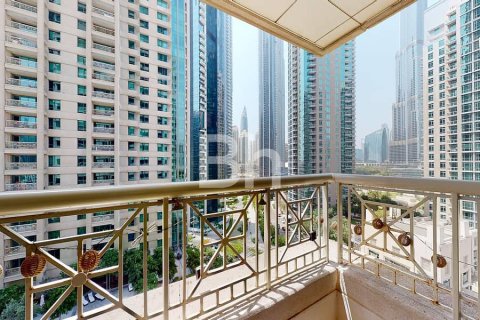 Apartamento en Downtown Dubai (Downtown Burj Dubai), Dubai, 2 dormitorios, 96 m², № 24003 - foto 14