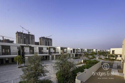 Villa in Dubai 4 bedrooms, 252.6 sq.m. № 77262 - photo 24