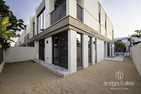 Villa in Dubai 4 bedrooms, 252.6 sq.m. № 77262 - photo 25