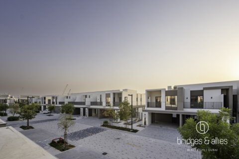 Villa in Dubai 4 bedrooms, 252.6 sq.m. № 77262 - photo 29