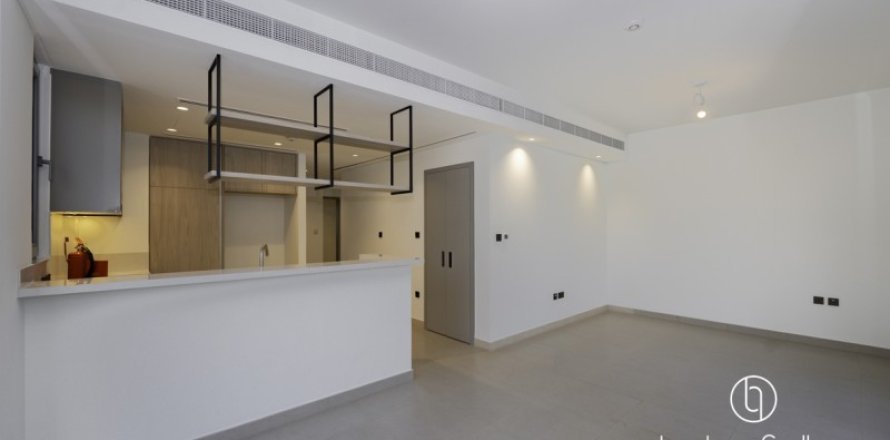 Вилла в Дубае, 4 спальни, 221.7м², № 77274