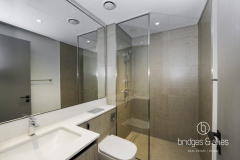 Снять в аренду виллу в Дубае: 4 спальни, 221.7м², № 77274 - фото 18