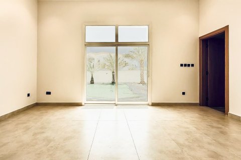 Villa in Dubai 4 bedrooms, 557.42 sq.m. № 142187 - photo 9