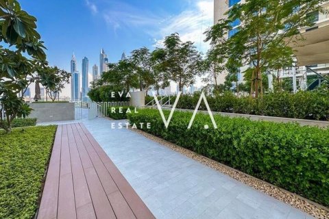 Снять в аренду квартиру в EMAAR Beachfront, Dubai Harbour, Дубай: 1 спальня, 68.84м², № 52732 - фото 5
