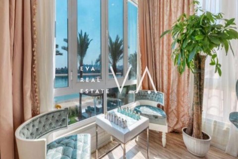 Villa in Palm Jumeirah, Dubai 6 bedrooms, 1245.14 sq.m. № 52735 - photo 12