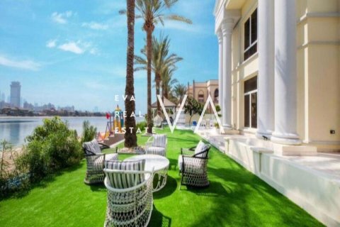 Villa in Palm Jumeirah, Dubai 6 bedrooms, 1245.14 sq.m. № 52735 - photo 3