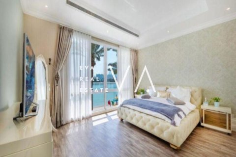 Villa in Palm Jumeirah, Dubai 6 bedrooms, 1245.14 sq.m. № 52735 - photo 13