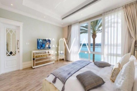 Villa in Palm Jumeirah, Dubai 6 bedrooms, 1245.14 sq.m. № 52735 - photo 2