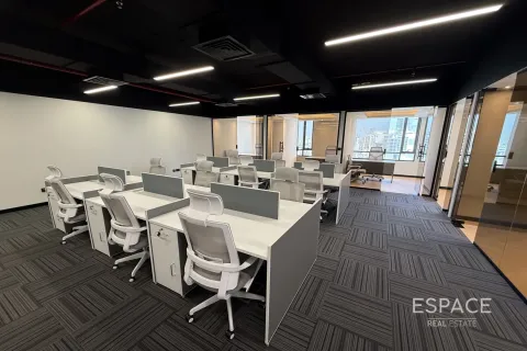 Снять в аренду офис в Джумейра Вилладж Серкл, Дубай: 167м², № 71241 - фото 15