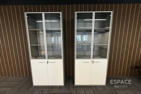 Снять в аренду офис в Джумейра Вилладж Серкл, Дубай: 167м², № 71241 - фото 14